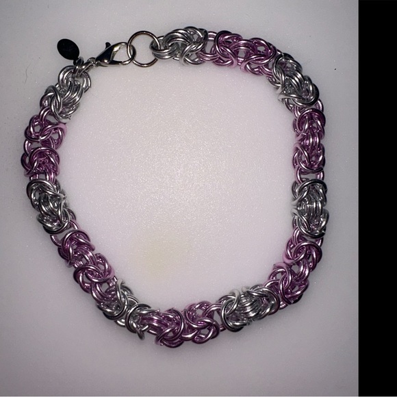 Pink and Silver tone Byzantine Hand Crafted Bracelet - Picture 4 of 6
